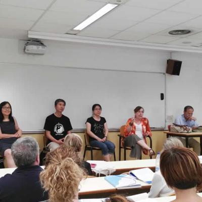 La Sesión de Mesa Redonda del Curso de Medicina China de UBISS de la UB. Dra. Li Qilin, Dr. Cai Jian, Dra. Tian Ying, Dra. Misericordia Carcía, Profesor Chang Shiru (Director del Instituto Confucio), 2017-7-7