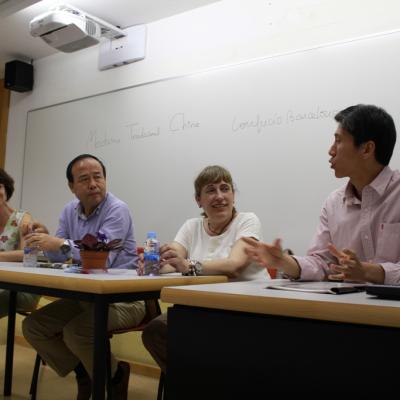 La sesión de mesa redonda del curso de mtc la ub, julio 2013.